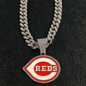 Cincinnati Reds 20 Inch Necklace Pendant Cuban Chain MLB Baseball Jewelry